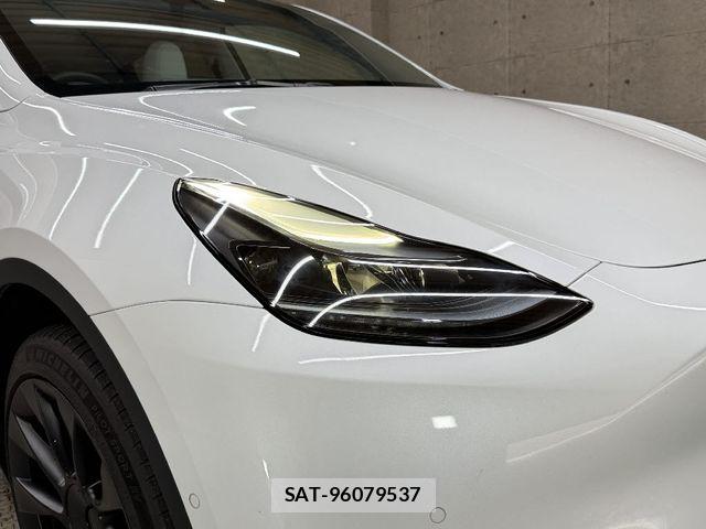 Tesla MODEL Y 2023-08 8746360-14