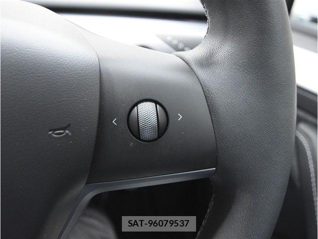 Tesla MODEL Y 2023-08 8746360-23