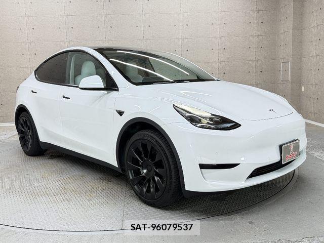 Tesla MODEL Y 2023-08 8746360-7