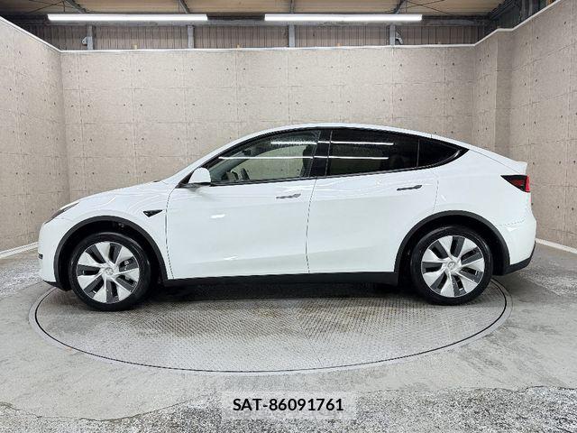 Tesla MODEL Y 2023-09 8746357-9