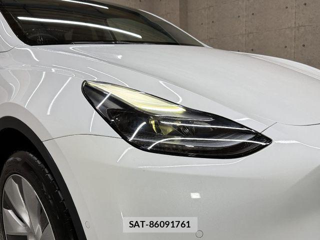 Tesla MODEL Y 2023-09 8746357-14