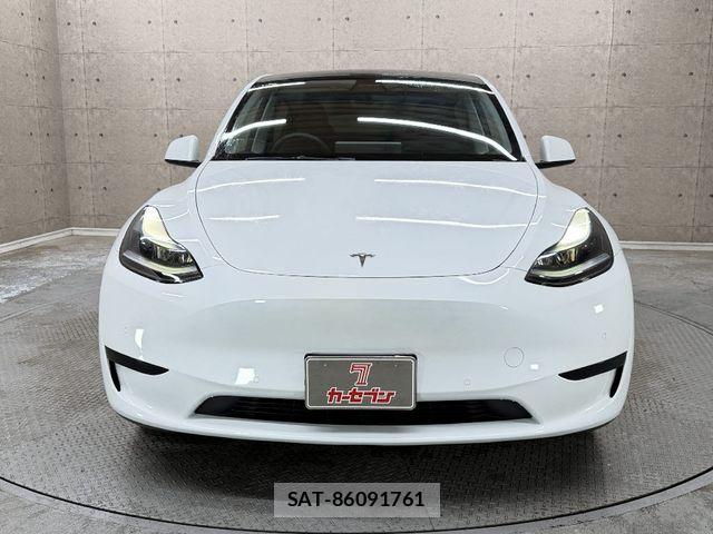 Tesla MODEL Y 2023-09 8746357-6