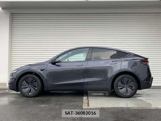Tesla MODEL Y 2026-06 8746356-7