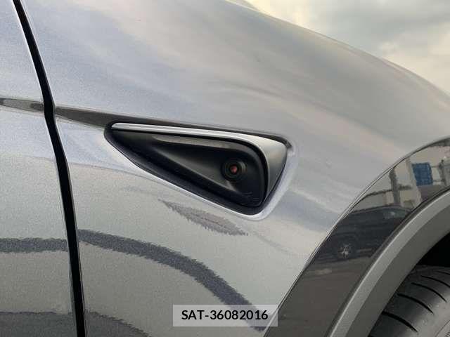 Tesla MODEL Y 2026-06 8746356-10