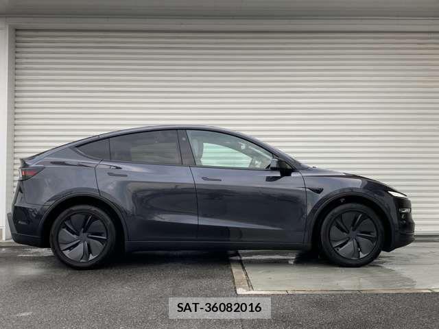 Tesla MODEL Y 2026-06 8746356-3