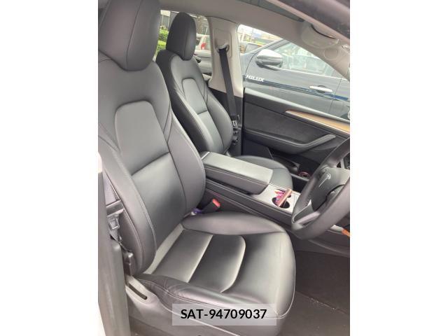 Tesla MODEL Y 2022-11 8746361-11
