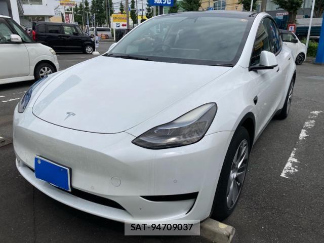 Tesla MODEL Y 2022-11 8746361-4