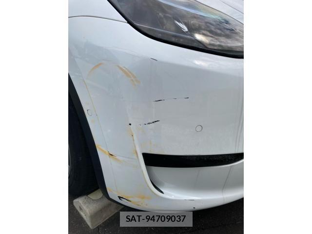 Tesla MODEL Y 2022-11 8746361-7