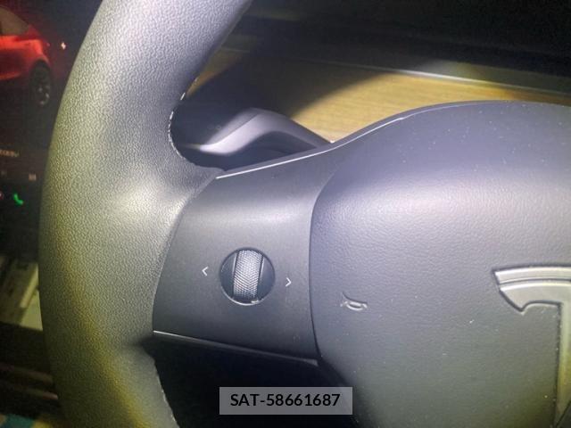 Tesla MODEL Y 2023-06 8746358-10