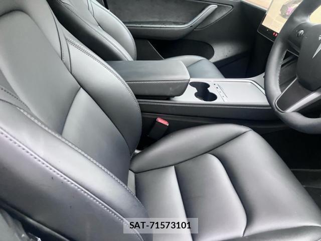 Tesla MODEL Y 2024-03 8746359-13