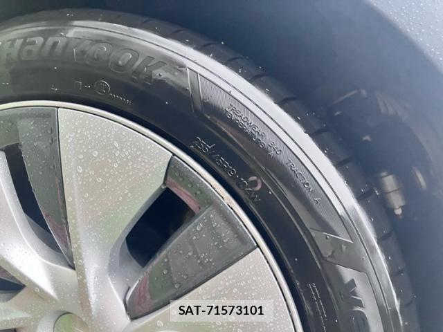 Tesla MODEL Y 2024-03 8746359-5