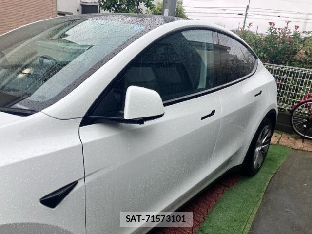 Tesla MODEL Y 2024-03 8746359-6