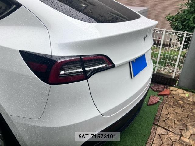 Tesla MODEL Y 2024-03 8746359-7