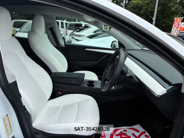 Tesla MODEL Y 2023-02 8782366-4
