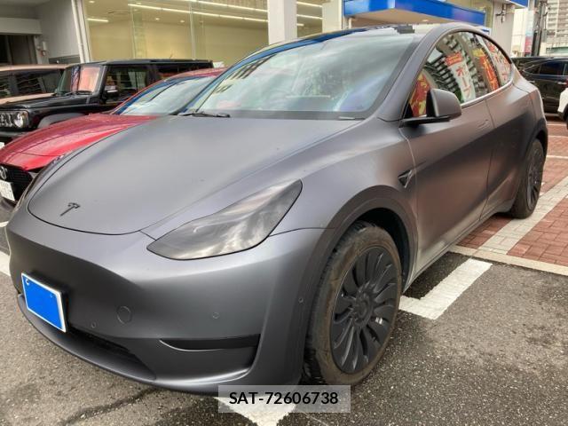 Tesla MODEL Y 2022-10 8832080-1