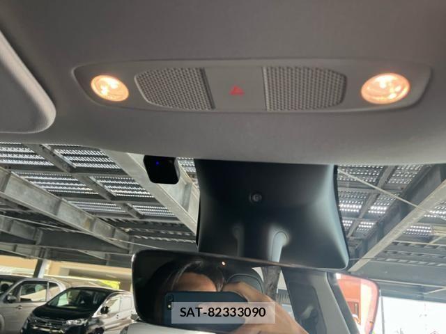 Tesla MODEL Y 2023-02 8832086-10