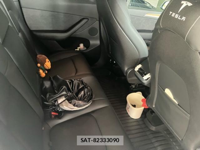 Tesla MODEL Y 2023-02 8832086-17