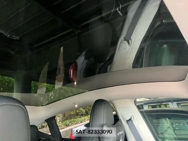 Tesla MODEL Y 2023-02 8832086-19