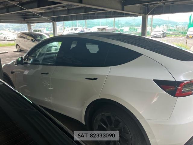 Tesla MODEL Y 2023-02 8832086-7