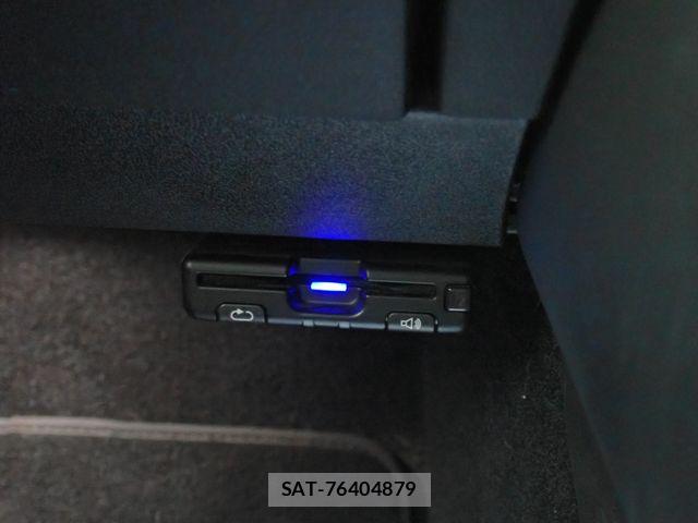 Tesla MODEL Y 2022-11 8872269-17