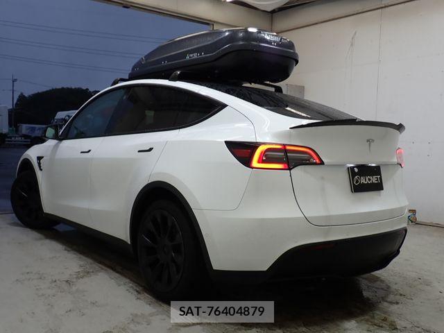 Tesla MODEL Y 2022-11 8872269-2