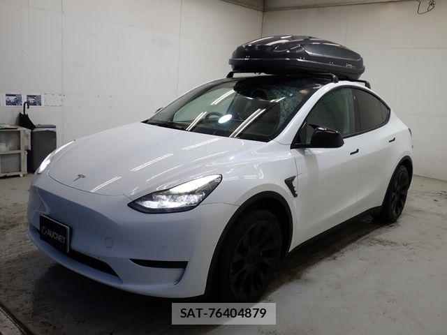 Tesla MODEL Y 2022-11 8872269-6