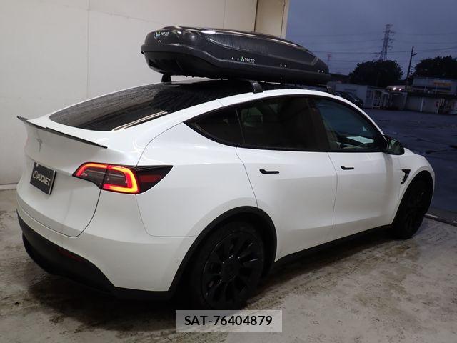 Tesla MODEL Y 2022-11 8872269-7