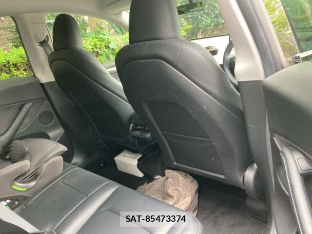 Tesla MODEL Y 2022-09 8872268-9