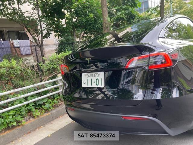 Tesla MODEL Y 2022-09 8872268-6