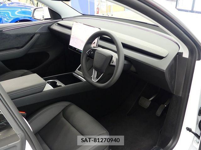 Tesla MODEL Y 2025-12 8882621-14