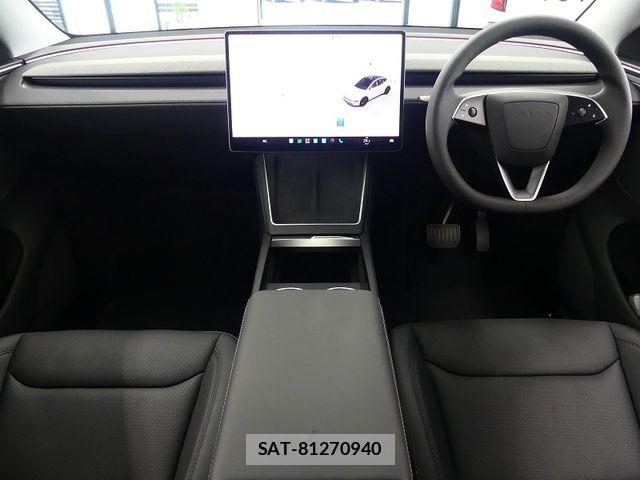 Tesla MODEL Y 2025-12 8882621-2