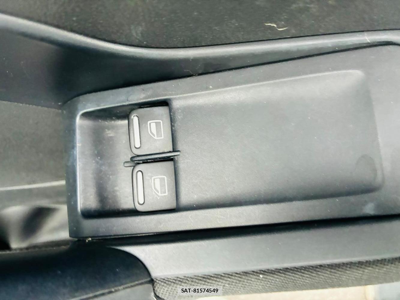 VolksWagen THE BEETLE 2013-05 7491386-18