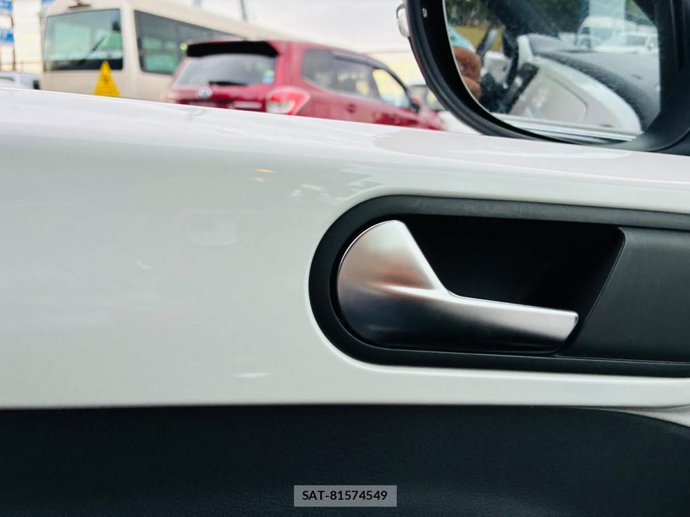 VolksWagen THE BEETLE 2013-05 7491386-19