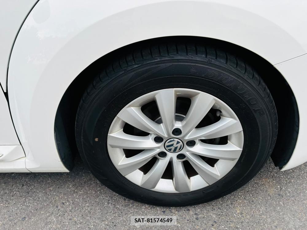 VolksWagen THE BEETLE 2013-05 7491386-25
