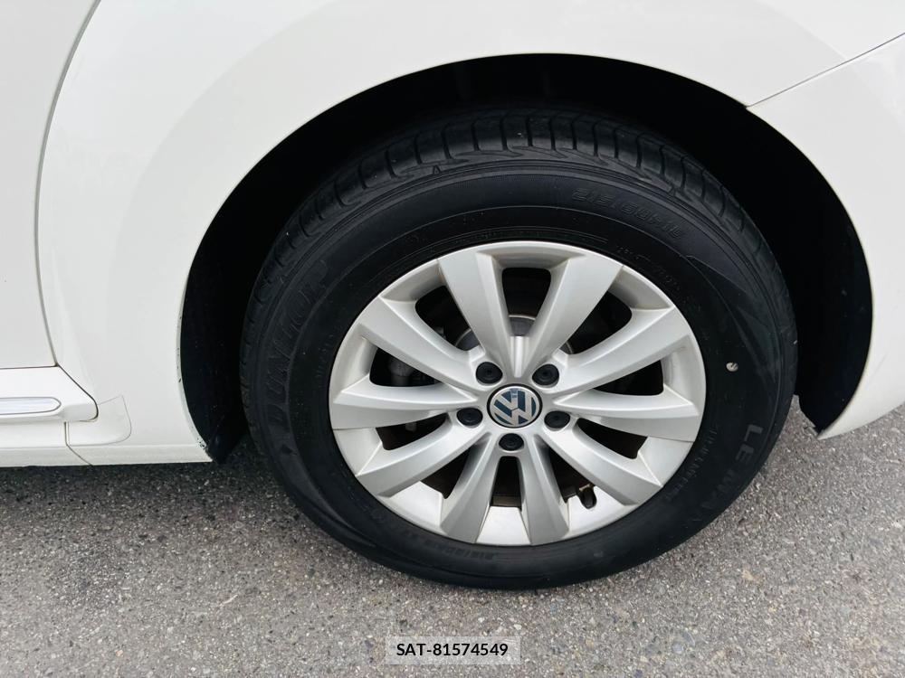 VolksWagen THE BEETLE 2013-05 7491386-27