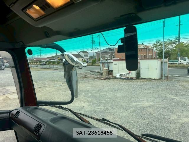 Mitsubishi GREAT 2002-01 8832087-29