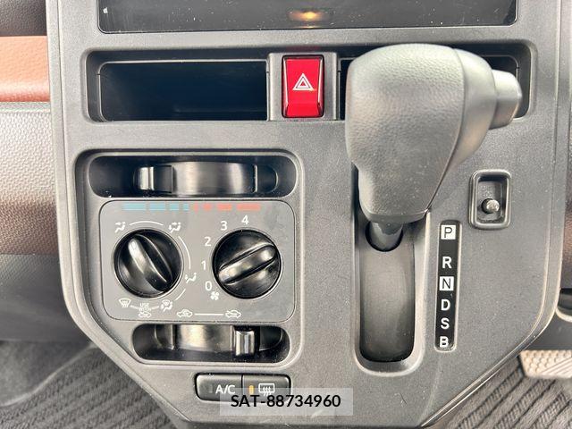 Daihatsu THOR 2017-05 8102306-7