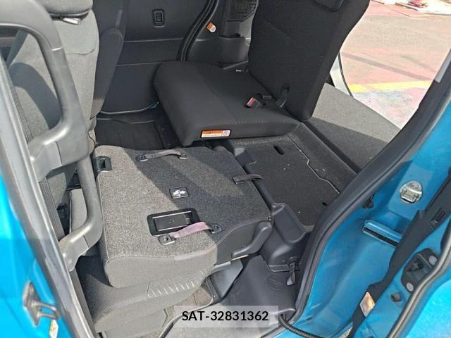 Daihatsu THOR 2018-04 8102303-27