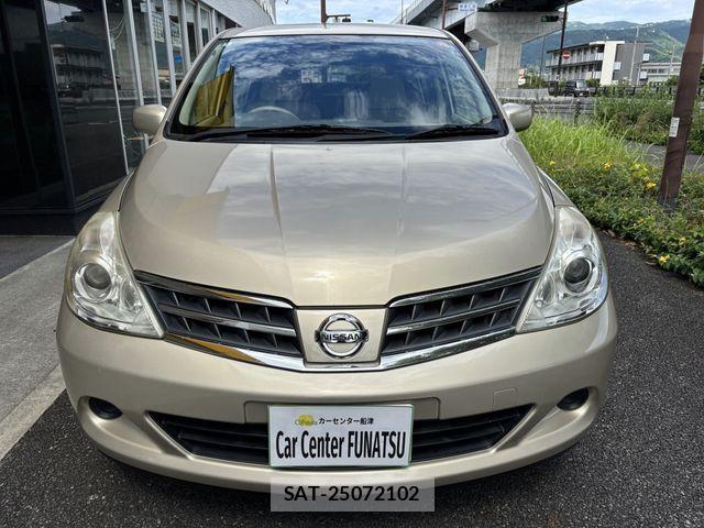 Nissan TIIDA 2012-03 1044061-1