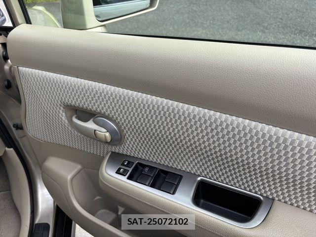 Nissan TIIDA 2012-03 1044061-20