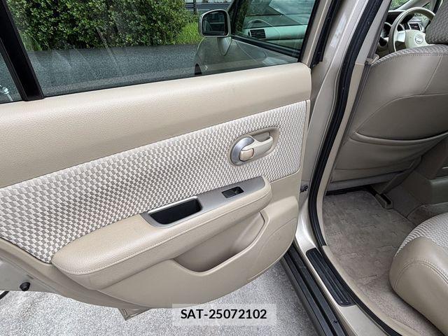 Nissan TIIDA 2012-03 1044061-26