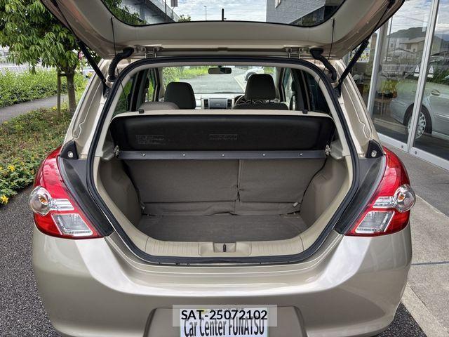 Nissan TIIDA 2012-03 1044061-6