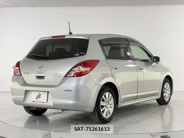 Nissan TIIDA 2012-03 3389691-9