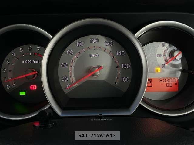 Nissan TIIDA 2012-03 3389691-14