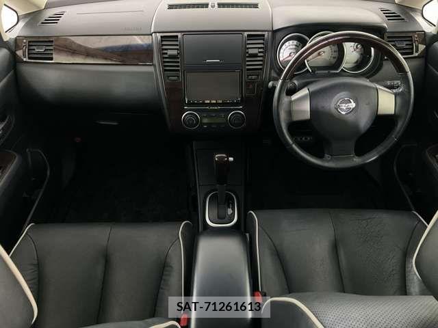 Nissan TIIDA 2012-03 3389691-1
