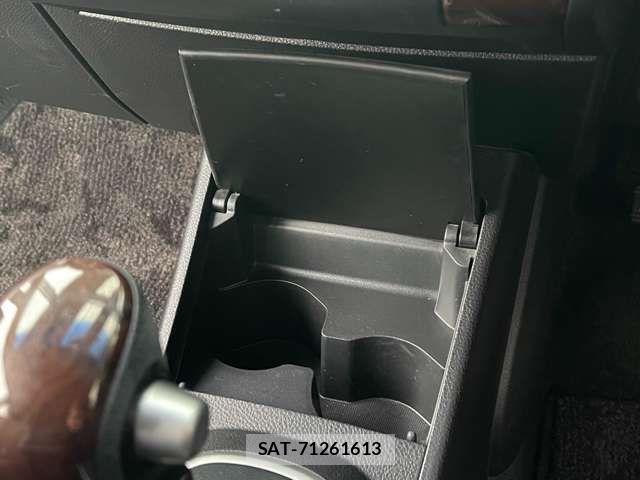 Nissan TIIDA 2012-03 3389691-19