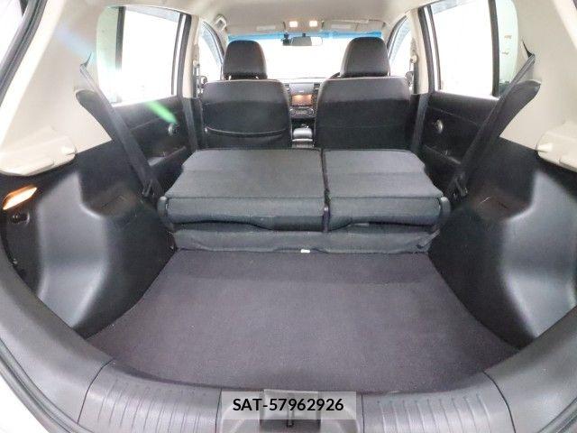 Nissan TIIDA 2012-03 6504198-12
