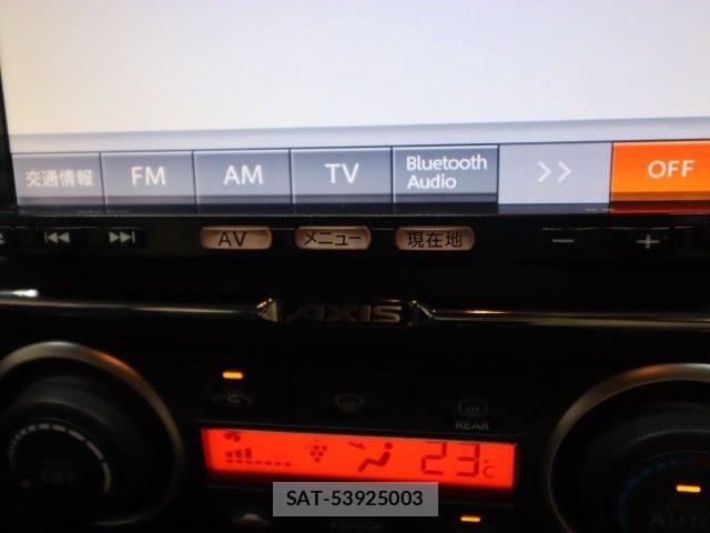 Nissan TIIDA 2012-03 6615263-15