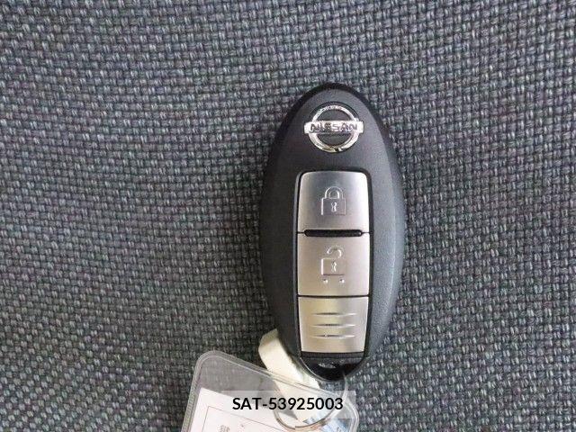 Nissan TIIDA 2012-03 6615263-21