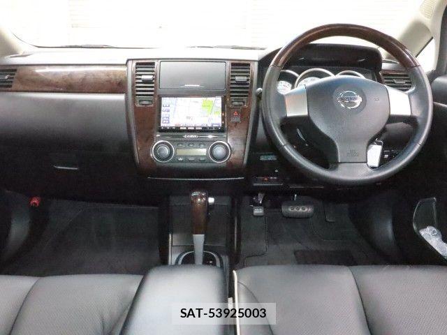 Nissan TIIDA 2012-03 6615263-2